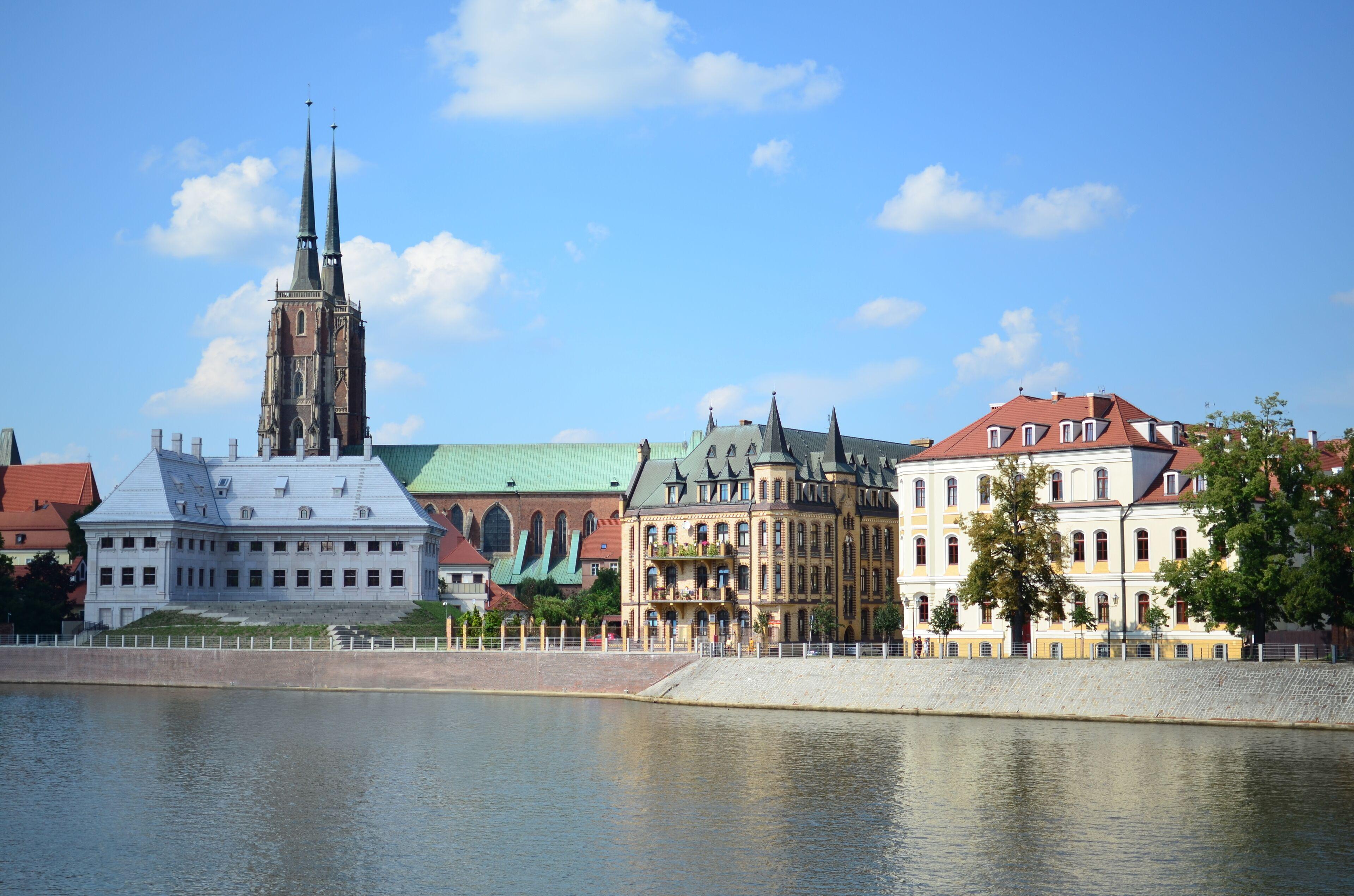 Wenderedu Business Center